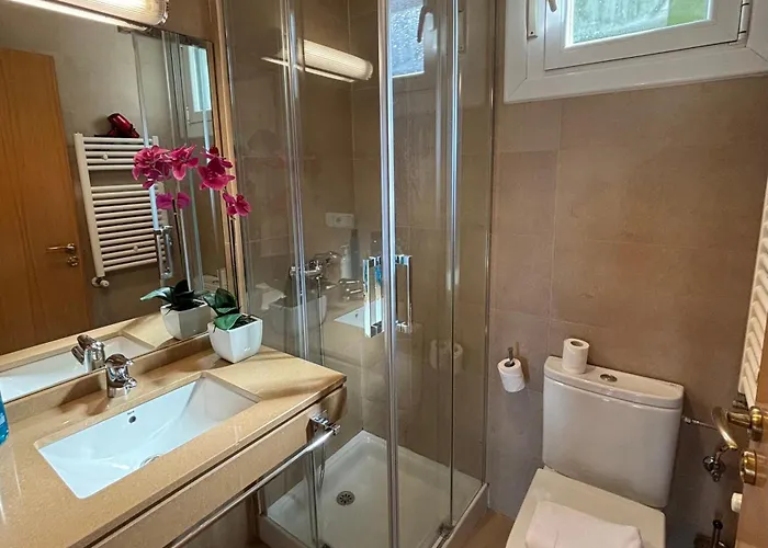 Ulia Apartments- Garden Boutique Apartment *