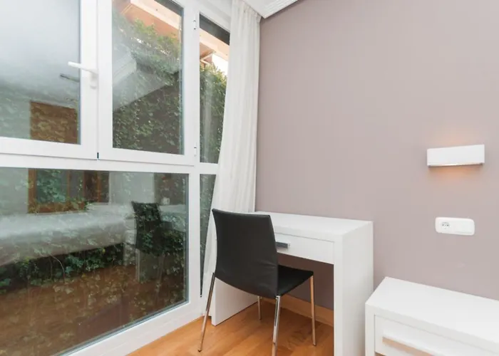 Апартаменти Ulia Apartments- Garden Boutique Сан-Себастьян